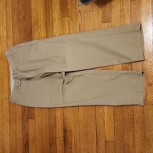 Hiltl relaxed fit khaki pants - euro size 52 (approx 33W)